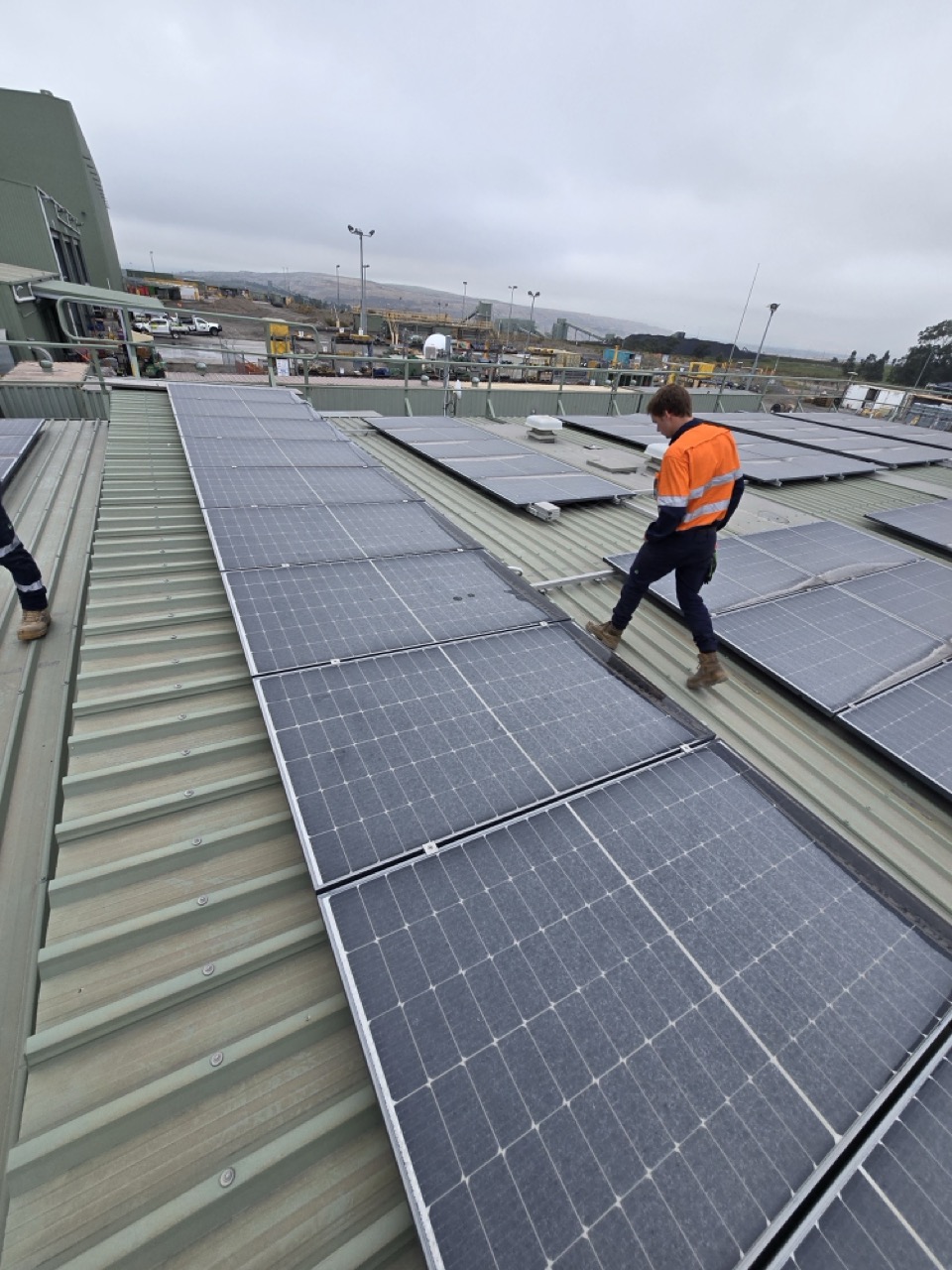 20250409_092733 Large